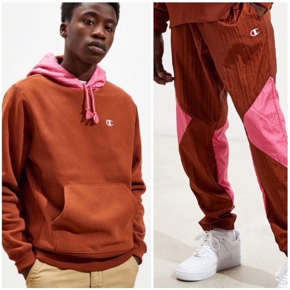 CHAMPION UO Exclusive Hoodie and Wind Pant Set - Picture 11 of 16